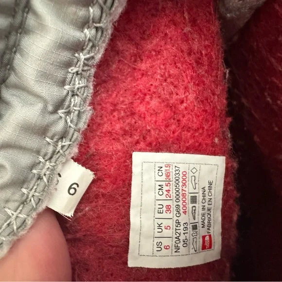 North Face Boots Boys Size 6 Black Waterproof Thermafelt Winter Snow Insulated - Picture 5 of 6